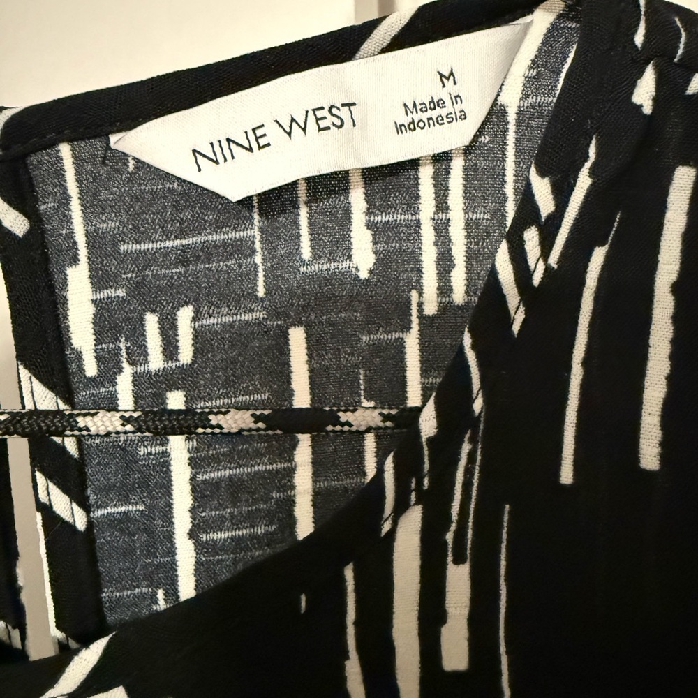 Nine West Black and White Women's Blouse - Picture 2 of 5